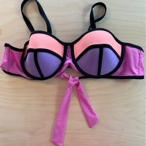 Swim Suit Top size 2XL (DT)